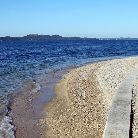 Apartament With Wifi - 15114 Zadar